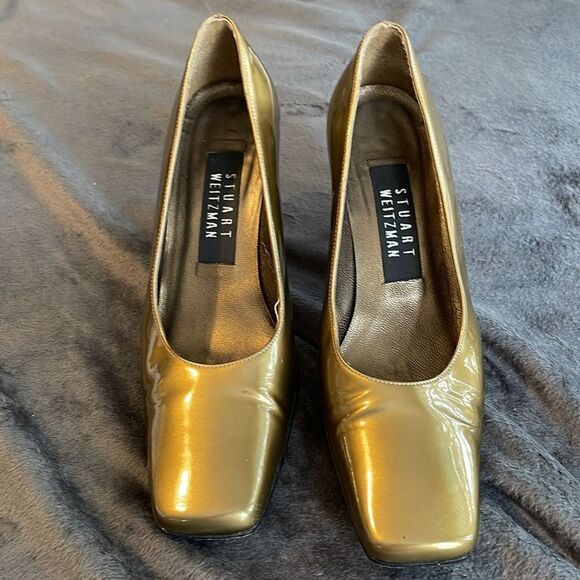 Stuart Weitzman Square Toe Metallic Gold Pumps - Picture 2 of 7
